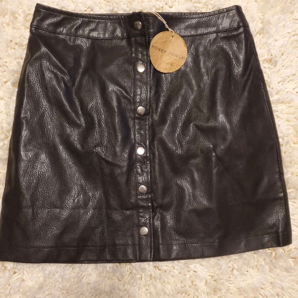 Leather skirt